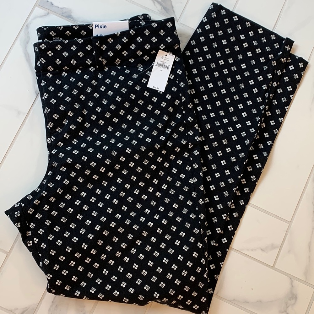 Old Navy Pixie Mid-rise Ankle Pants 10
